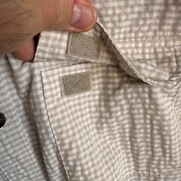 WindRiver No Fly Zone Lined Outdoor Button Up Shirt Roll-Tab Sleeves Beige Small - Picture 4 of 16